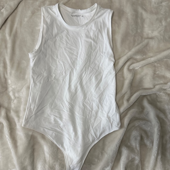 NWOT ABERCROMBIE BODYSUIT - Picture 3 of 3